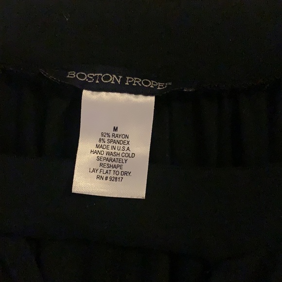 Boston Proper Size Medium Black Top - Picture 5 of 6